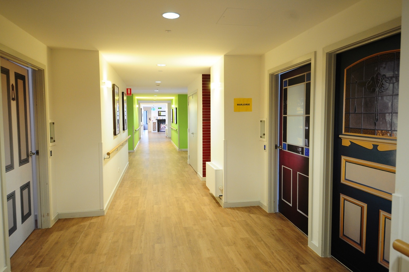 truedoors-community-Mercy-Health-Bendingo-Australia-Hallway-Transformaion